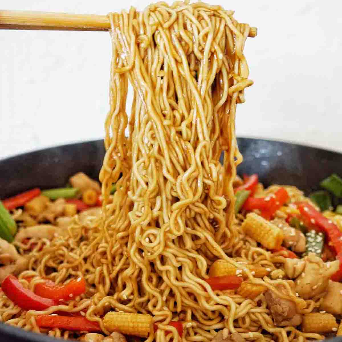 Chicken Noodle Stir Fry - Sweet Caramel Sunday