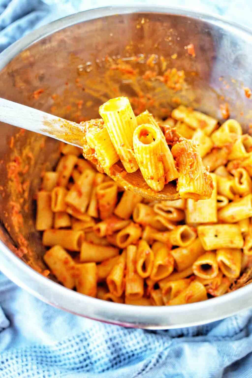 Instant Pot Rigatoni with Jar Sauce (in 2 Easy Steps) Sweet Caramel
