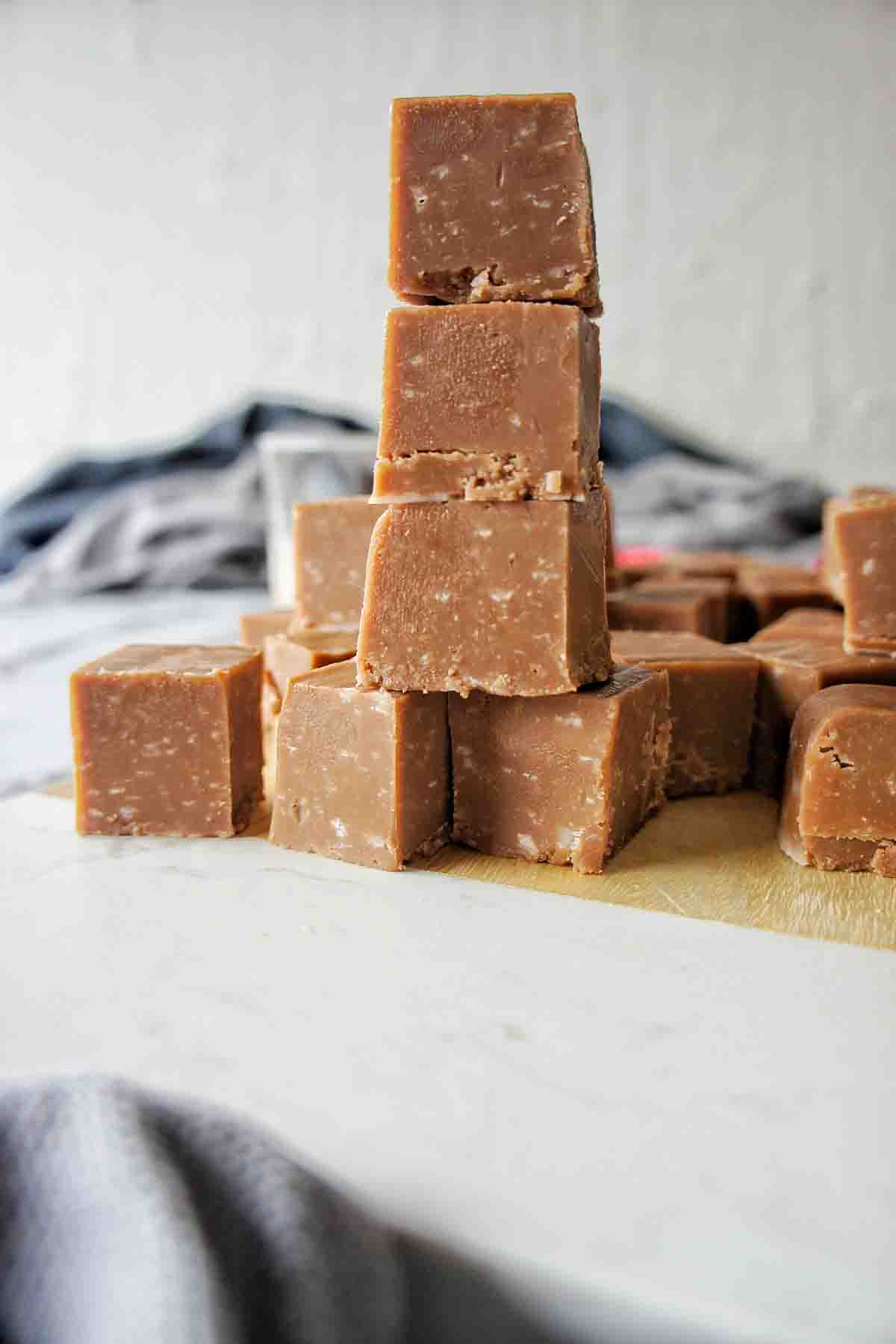 Slow Cooker Baileys Fudge Sweet Caramel Sunday