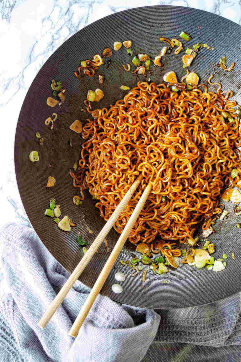 Soy Sauce Noodles (with a simple Asian sauce!) Sweet Caramel Sunday